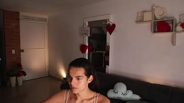 Snapshot of _Vahos_ chatting on February 28, 2026, 7:24 pm Vahos online show from February 28, 2026, 7:24 pm