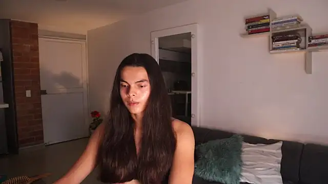 Snapshot of _Vahos_ chatting on January 12, 2026, 8:04 pm Vahos online show from January 12, 2026, 8:04 pm