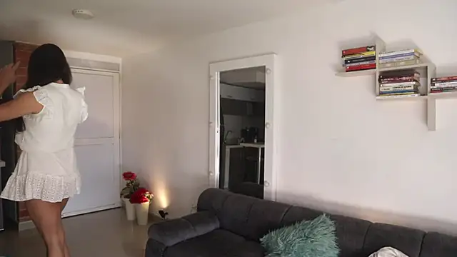 Snapshot of _Vahos_ chatting on January 13, 2026, 8:02 pm Vahos online show from January 13, 2026, 8:02 pm