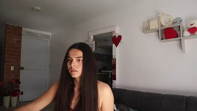 Snapshot of _Vahos_ chatting on February 24, 2026, 7:04 pm Vahos online show from February 24, 2026, 7:04 pm