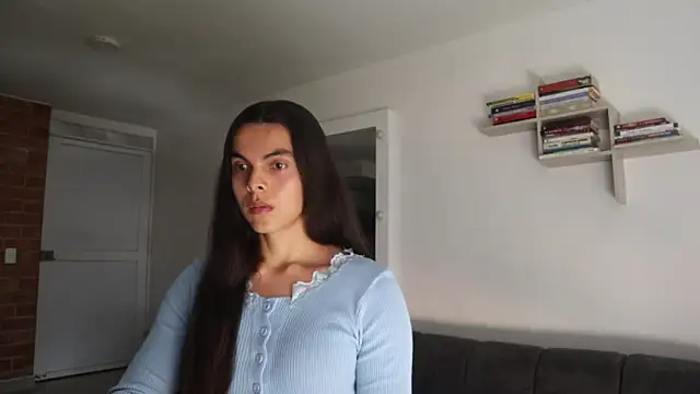 Snapshot of _Vahos_ chatting on February 7, 2026, 8:17 pm Vahos online show from February 7, 2026, 8:17 pm