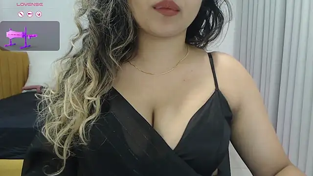 Snapshot of _neesha_414_ chatting on September 10, 2025, 6:40 pm neesha 414 online show from September 10, 2025, 6:40 pm