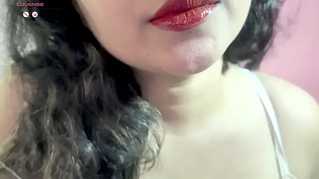 Snapshot of _neesha_414_ chatting on May 10, 2026, 8:00 pm neesha 414 online show from May 10, 2026, 8:00 pm