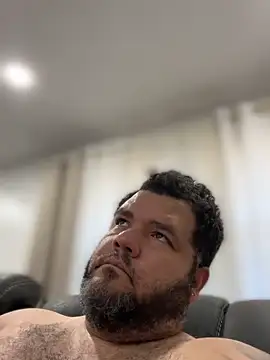 Gabihotxxx1 online show from October 16, 2025, 1:52 pm