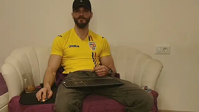 MauroTwin online show from March 4, 2026, 6:37 pm