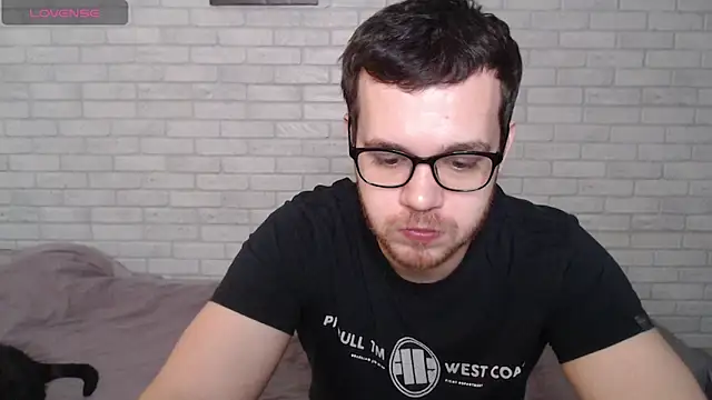 Alexxx horny online show from February 16, 2026, 8:13 am