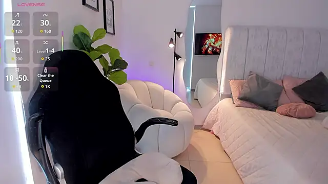 AmyWood online show from April 1, 2026, 7:55 pm