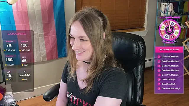 Snapshot of luluvaladon chatting on October 9, 2025, 5:30 am luluvaladon online show from October 9, 2025, 5:30 am