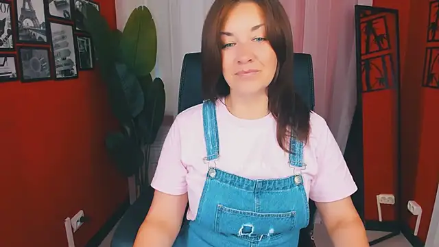 Snapshot of AnaMills chatting on September 11, 2025, 3:01 pm AnaMills online show from September 11, 2025, 3:01 pm