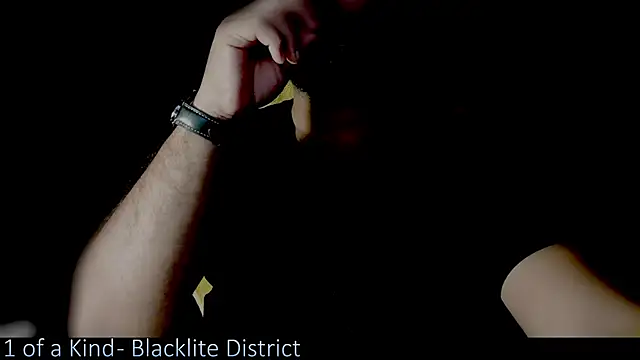  x rated  online show from September 19, 2025, 4:55 pm