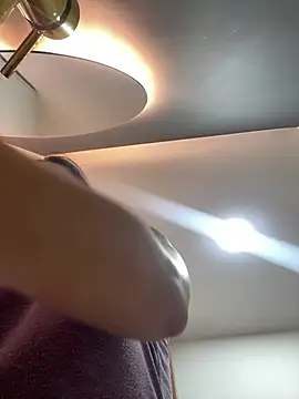 Arenne rouse online show from March 15, 2025, 4:54 pm