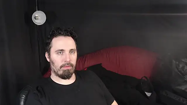 Metalstud online show from March 5, 2025, 12:38 am