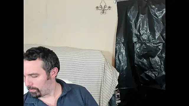 Metalstud online show from November 20, 2025, 12:22 am