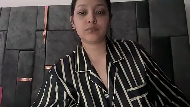 Snapshot of MarcellaGriffin chatting on March 19, 2025, 9:48 pm MarcellaGriffin online show from March 19, 2025, 9:48 pm