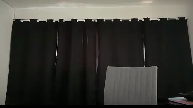 Snapshot of MarcellaGriffin chatting on October 9, 2025, 12:49 pm MarcellaGriffin online show from October 9, 2025, 12:49 pm