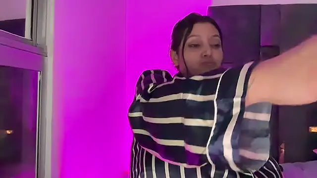 Snapshot of MarcellaGriffin chatting on March 19, 2025, 7:29 am MarcellaGriffin online show from March 19, 2025, 7:29 am