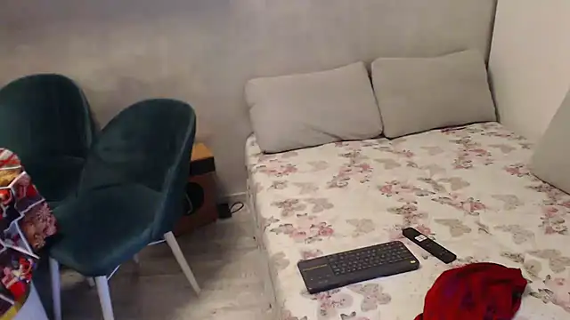 lolyforyou online show from January 14, 2025, 6:24 am