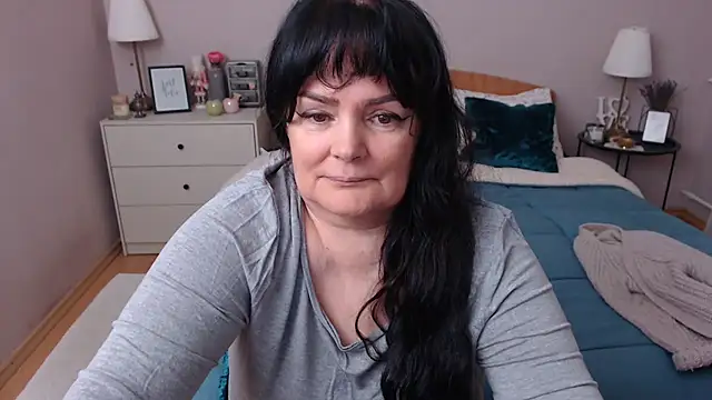 Snapshot of LeveMe2Nightt chatting on November 16, 2025, 1:05 pm LeveMe2Nightt online show from November 16, 2025, 1:05 pm