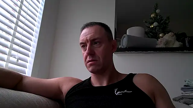 ploki2180 online show from January 11, 2026, 12:34 pm