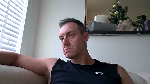 ploki2180 online show from January 18, 2026, 2:42 pm