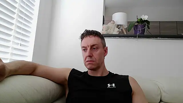 ploki2180 online show from July 21, 2026, 2:07 pm