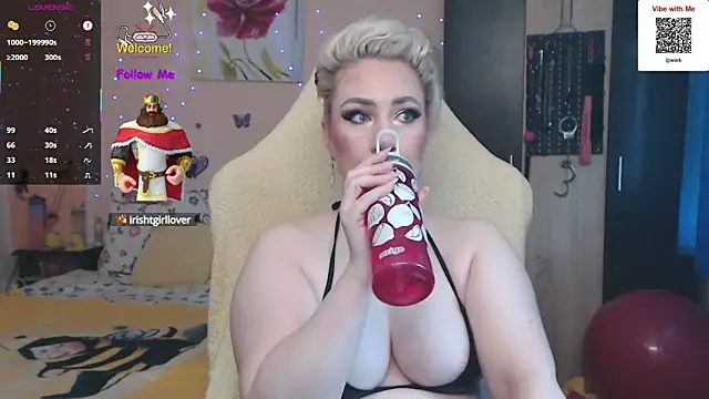 MissLexyGold online show from October 5, 2025, 12:18 pm