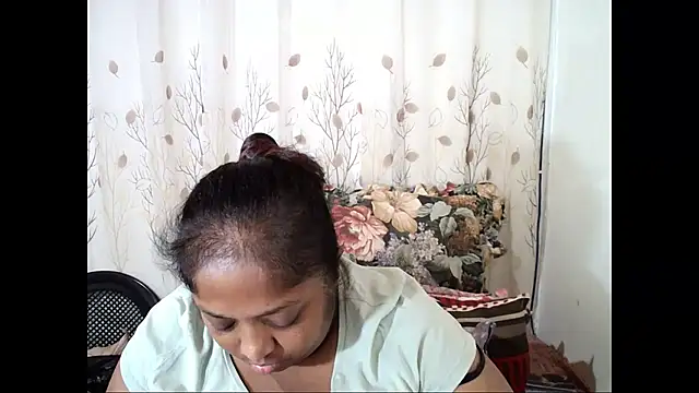 Snapshot of Indiantasha chatting on February 16, 2026, 4:27 pm Indiantasha online show from February 16, 2026, 4:27 pm