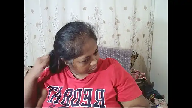 Snapshot of Indiantasha chatting on March 3, 2026, 4:03 pm Indiantasha online show from March 3, 2026, 4:03 pm