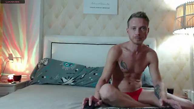 JessicaSteve online show from October 2, 2025, 9:07 pm