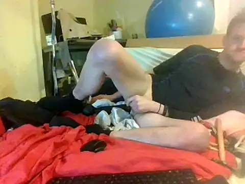 londonfuckwhore online show from January 3, 2025, 11:12 pm