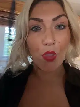 LittleMissEeve online show from September 13, 2025, 9:15 pm