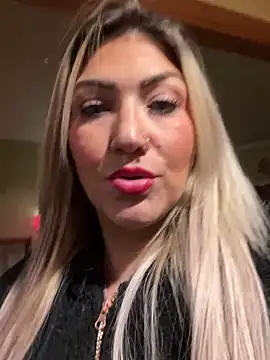 LittleMissEeve online show from November 29, 2025, 11:49 pm