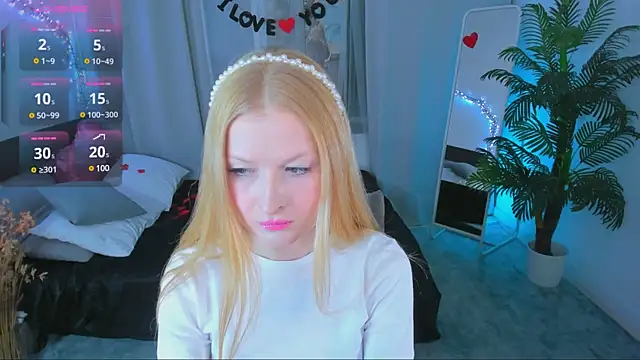 Laly Peach online show from February 16, 2025, 4:32 pm