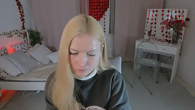 Laly Peach online show from February 17, 2026, 11:51 am