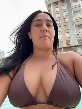 Nina lovi online show from July 19, 2026, 9:11 pm
