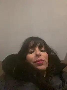 Sarah-safada online show from May 31, 2026, 2:39 am