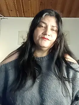 salomexlove 20 online show from May 14, 2026, 1:41 pm