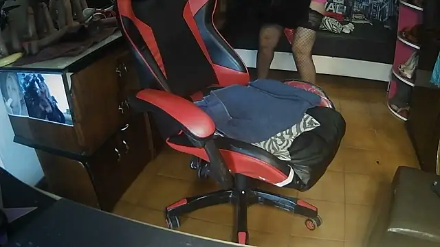 cinquantaxxx online show from January 13, 2026, 7:45 am