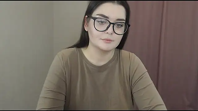 Snapshot of ohhhMie chatting on February 26, 2025, 6:04 pm ohhhMie online show from February 26, 2025, 6:04 pm