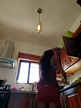 Snapshot of Luna-Natural chatting on February 6, 2026, 12:23 pm Luna-Natural online show from February 6, 2026, 12:23 pm