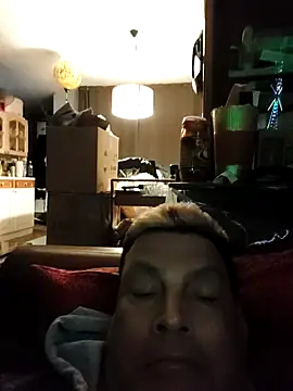 Snapshot of gayphotograper chatting on December 15, 2025, 1:33 am gayphotograper online show from December 15, 2025, 1:33 am