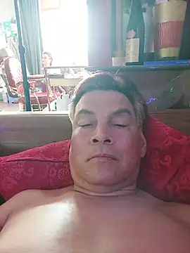 Snapshot of gayphotograper chatting on July 26, 2026, 5:20 pm gayphotograper online show from July 26, 2026, 5:20 pm