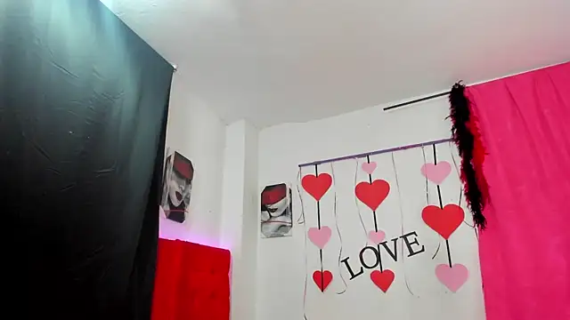 Snapshot of samantha__smile chatting on March 13, 2025, 3:33 am samantha smile online show from March 13, 2025, 3:33 am