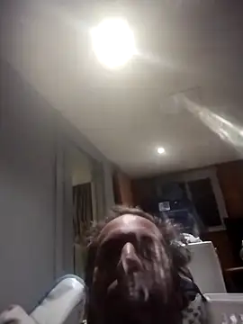 trucker1979 online show from November 12, 2025, 10:19 am