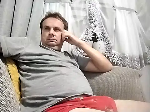 grzes19763 online show from September 18, 2025, 8:56 pm