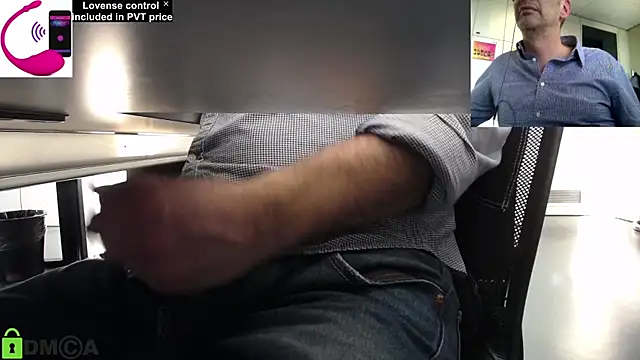 Snapshot of pliko chatting on February 5, 2025, 2:59 pm pliko online show from February 5, 2025, 2:59 pm