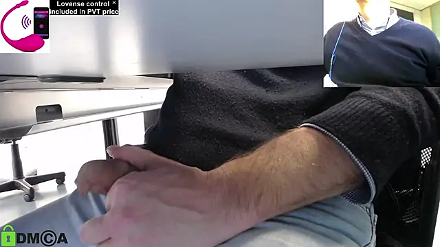 Snapshot of pliko chatting on December 5, 2024, 11:12 am pliko online show from December 5, 2024, 11:12 am