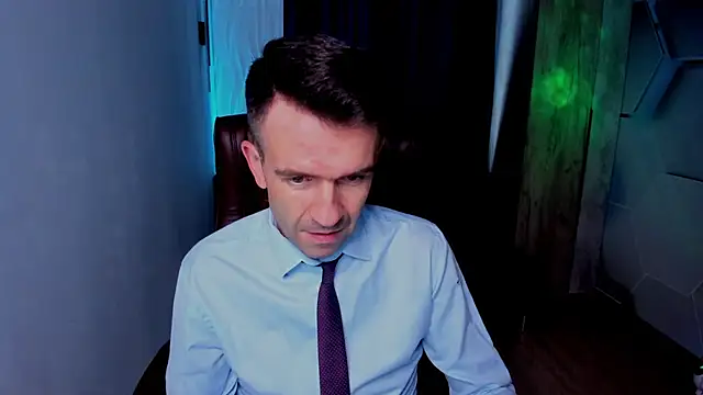 Snapshot of SteveTiger chatting on November 11, 2025, 11:38 am SteveTiger online show from November 11, 2025, 11:38 am