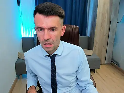 Snapshot of SteveTiger chatting on September 23, 2025, 11:39 am SteveTiger online show from September 23, 2025, 11:39 am