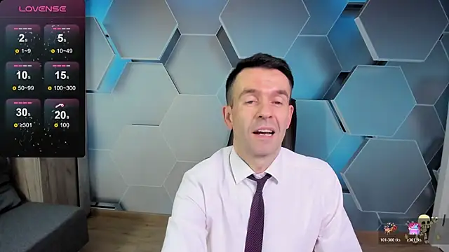 Snapshot of SteveTiger chatting on November 14, 2025, 9:46 am SteveTiger online show from November 14, 2025, 9:46 am